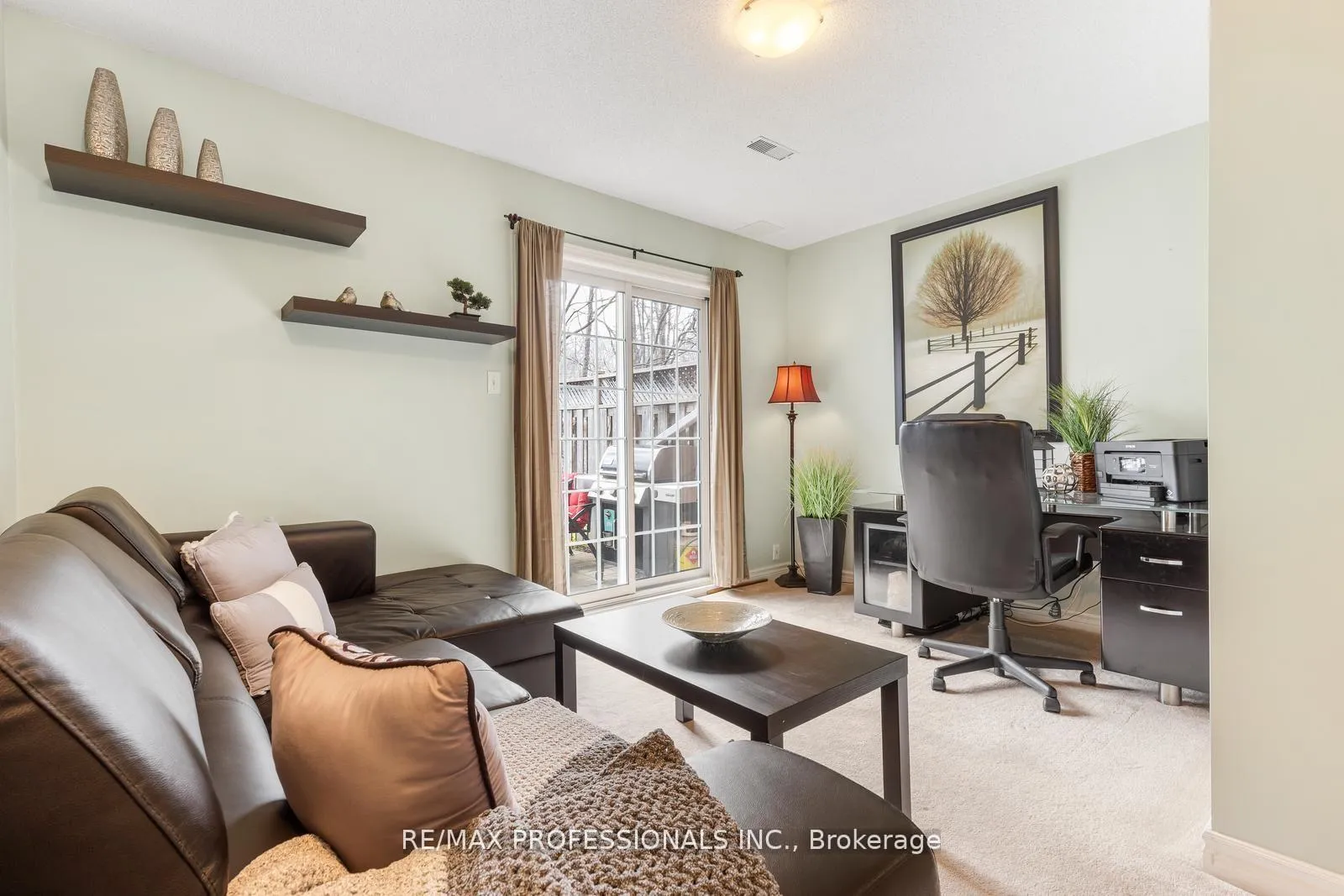 Photo 24 of Unit 65, 3480 Upper Middle Road, Burlington, Palmer — HOMEH