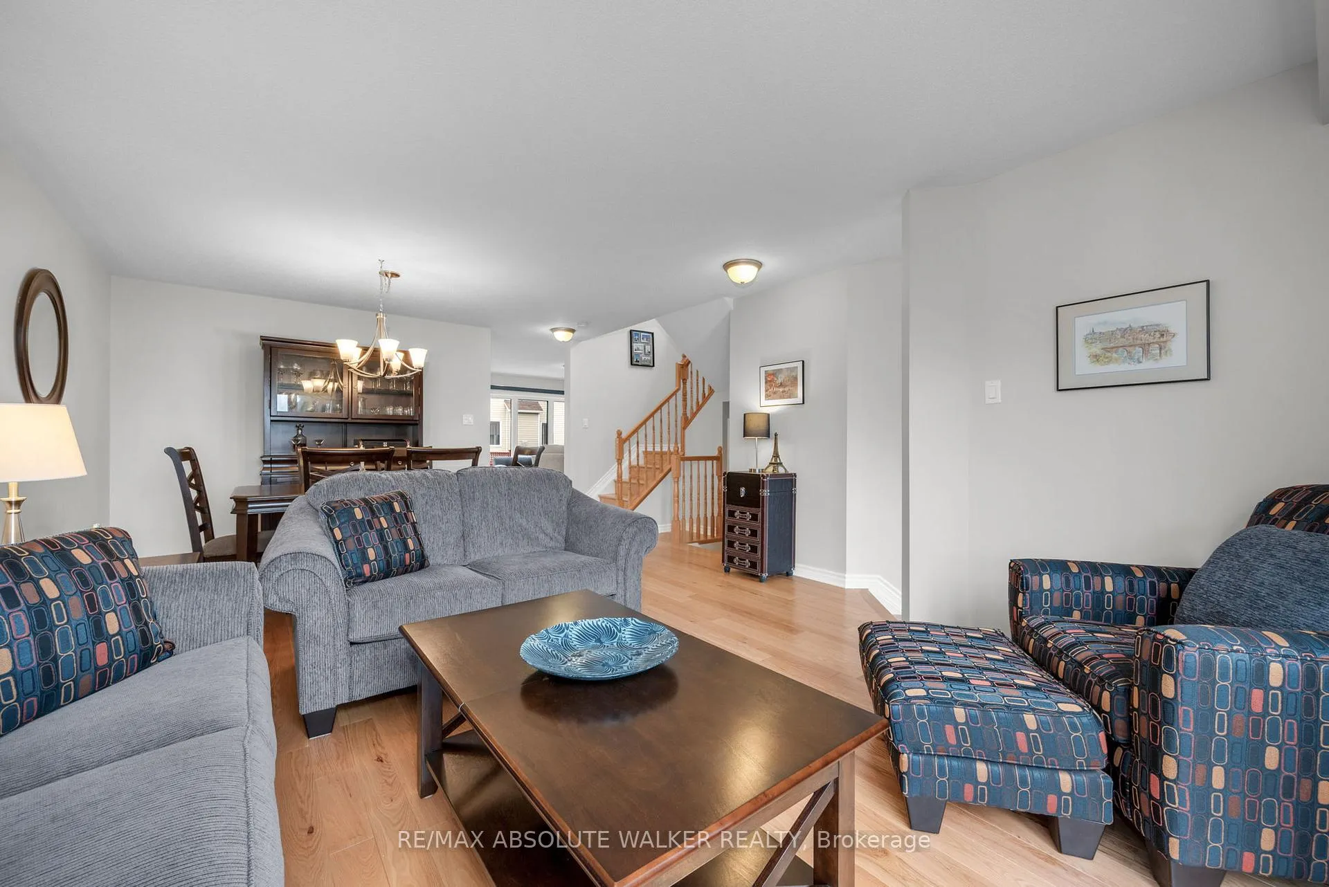Photo 6 of 314 Oakcrest Way, Ottawa, Avalon East — HOMEH