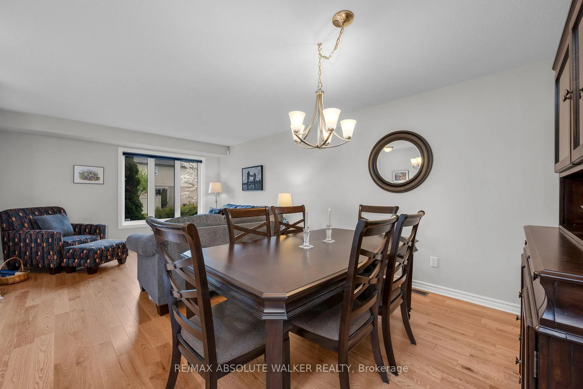 Photo 7 of 314 Oakcrest Way, Ottawa, Avalon East — HOMEH