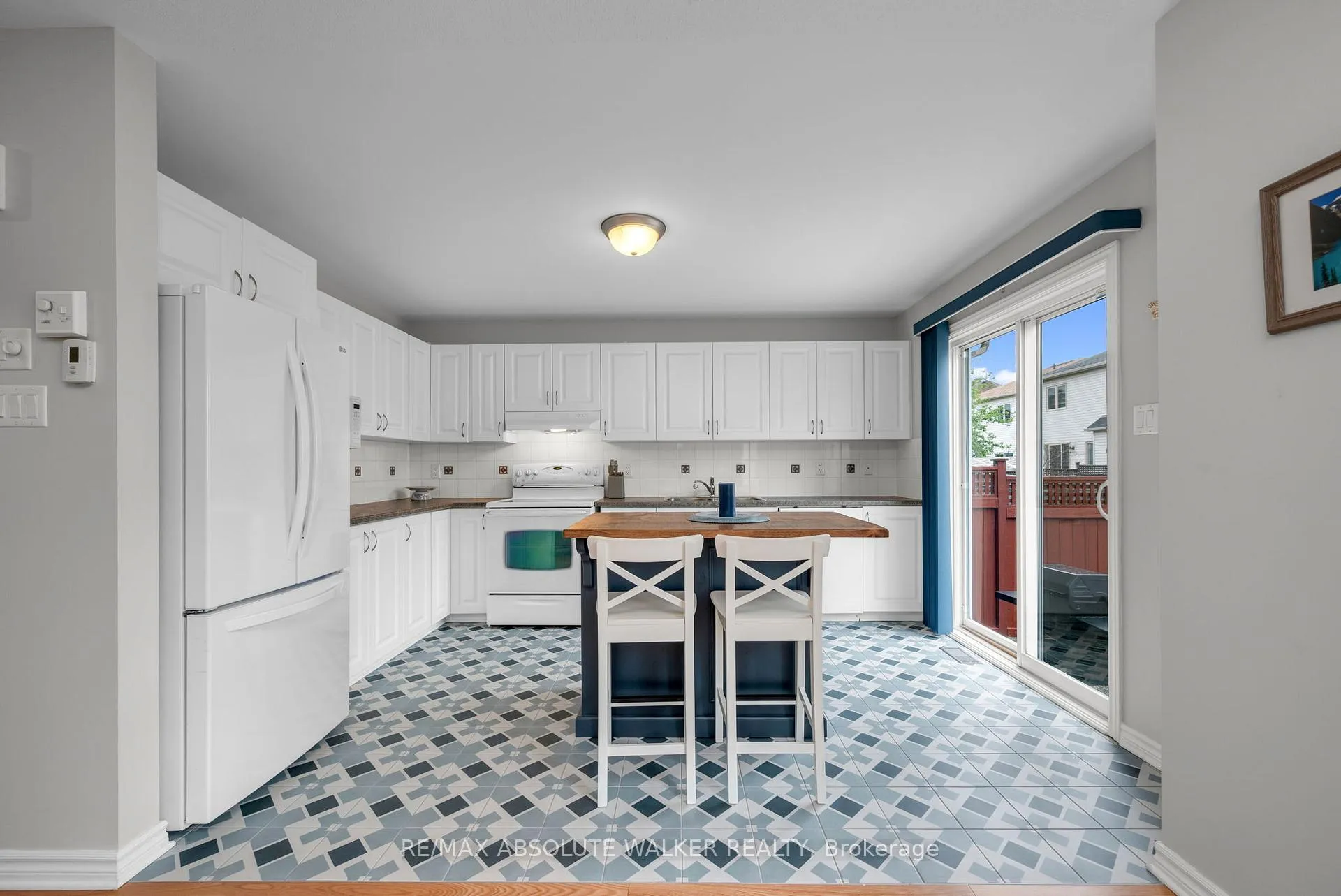 Photo 13 of 314 Oakcrest Way, Ottawa, Avalon East — HOMEH