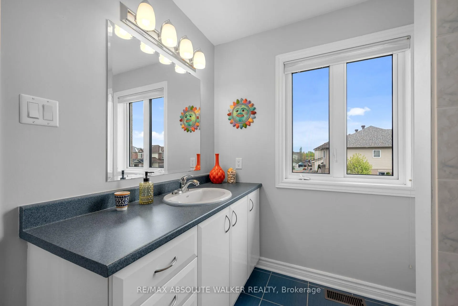 Photo 21 of 314 Oakcrest Way, Ottawa, Avalon East — HOMEH