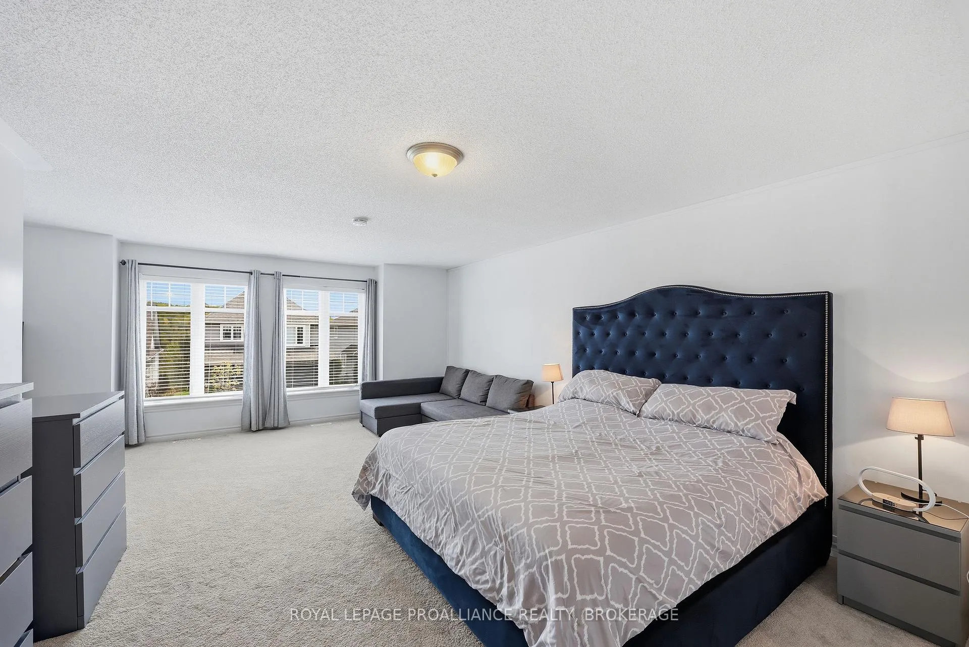 Photo 16 of 680 Fieldstone Drive, Kingston, Kingston East (Incl Barret Crt) — HOMEH
