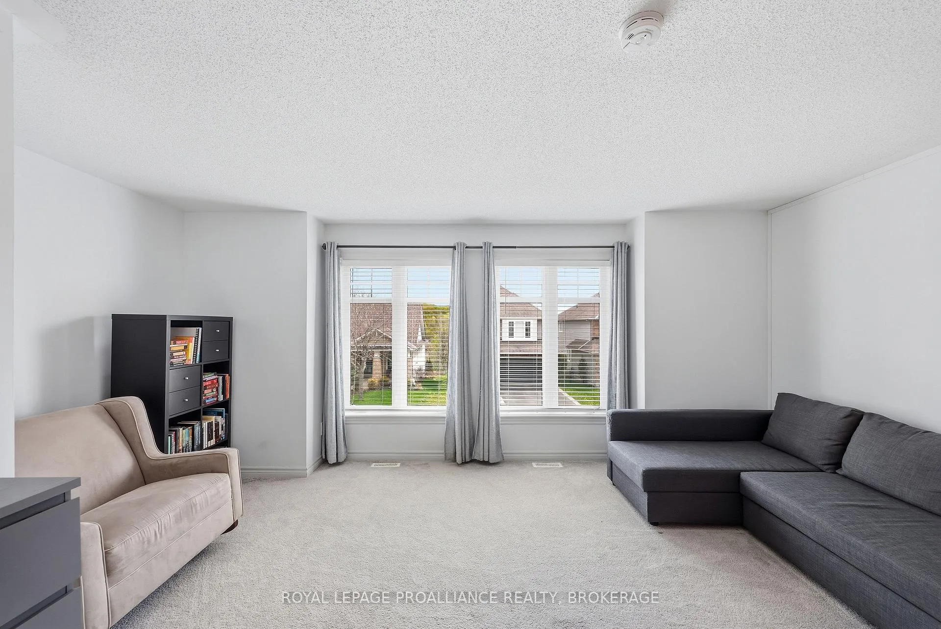 Photo 18 of 680 Fieldstone Drive, Kingston, Kingston East (Incl Barret Crt) — HOMEH