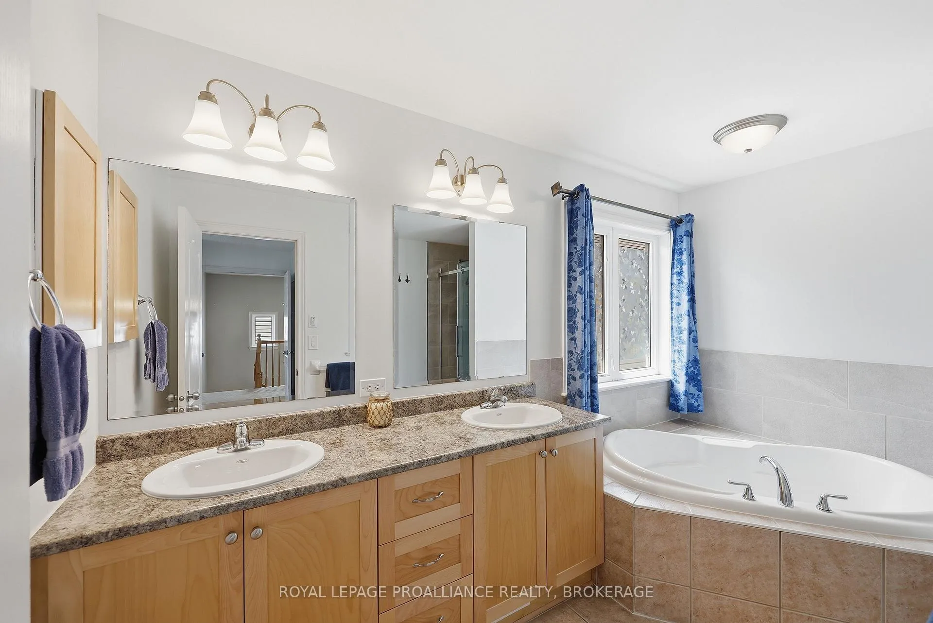 Photo 20 of 680 Fieldstone Drive, Kingston, Kingston East (Incl Barret Crt) — HOMEH