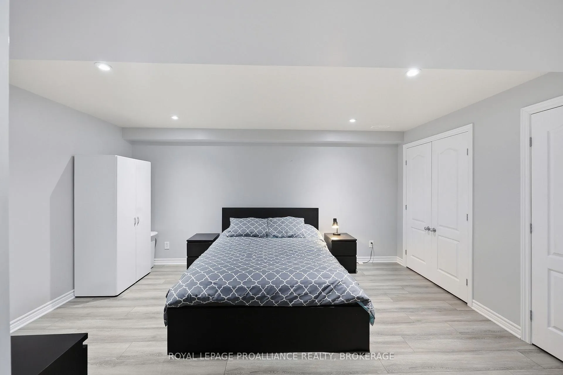 Photo 36 of 680 Fieldstone Drive, Kingston, Kingston East (Incl Barret Crt) — HOMEH
