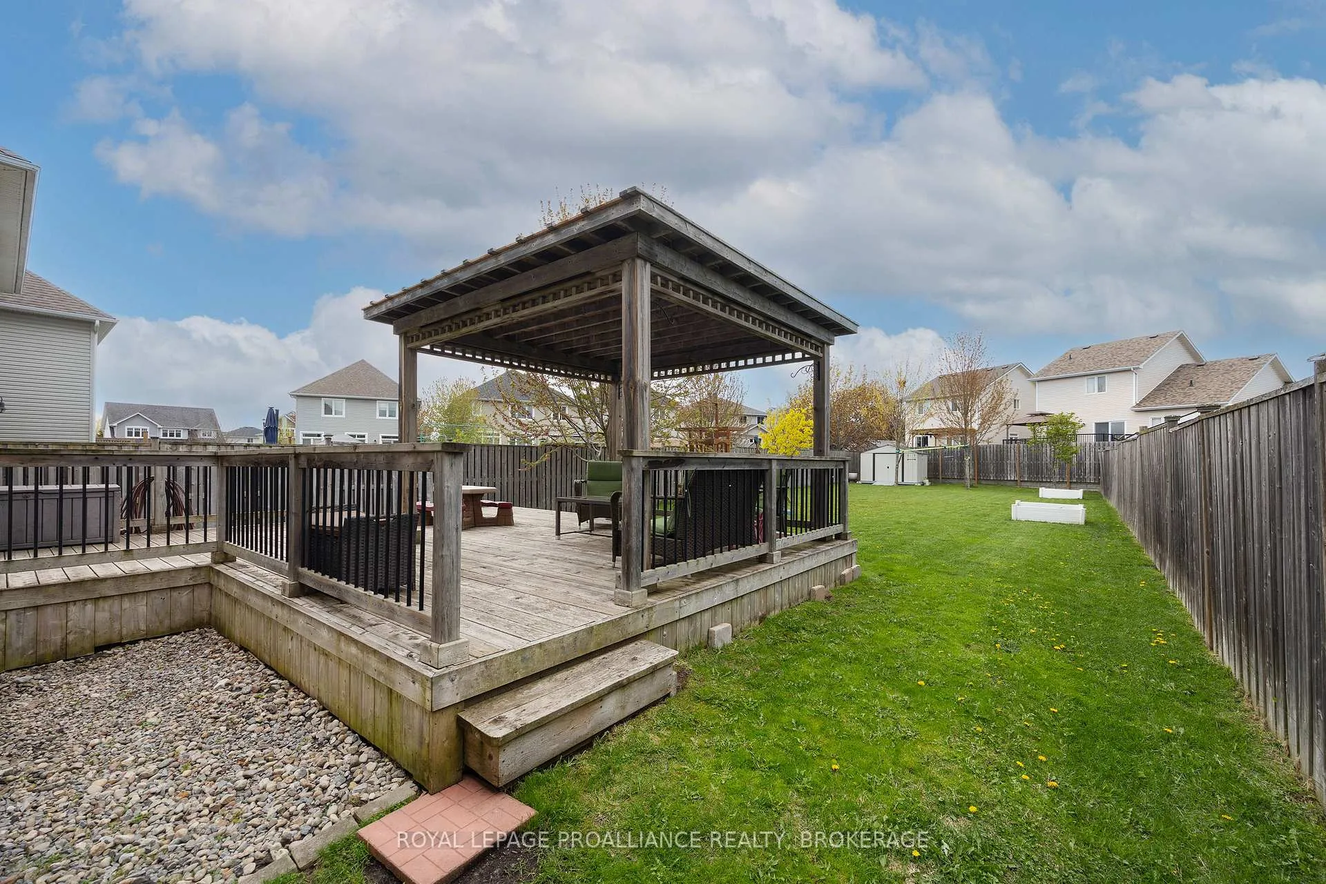 Photo 42 of 680 Fieldstone Drive, Kingston, Kingston East (Incl Barret Crt) — HOMEH