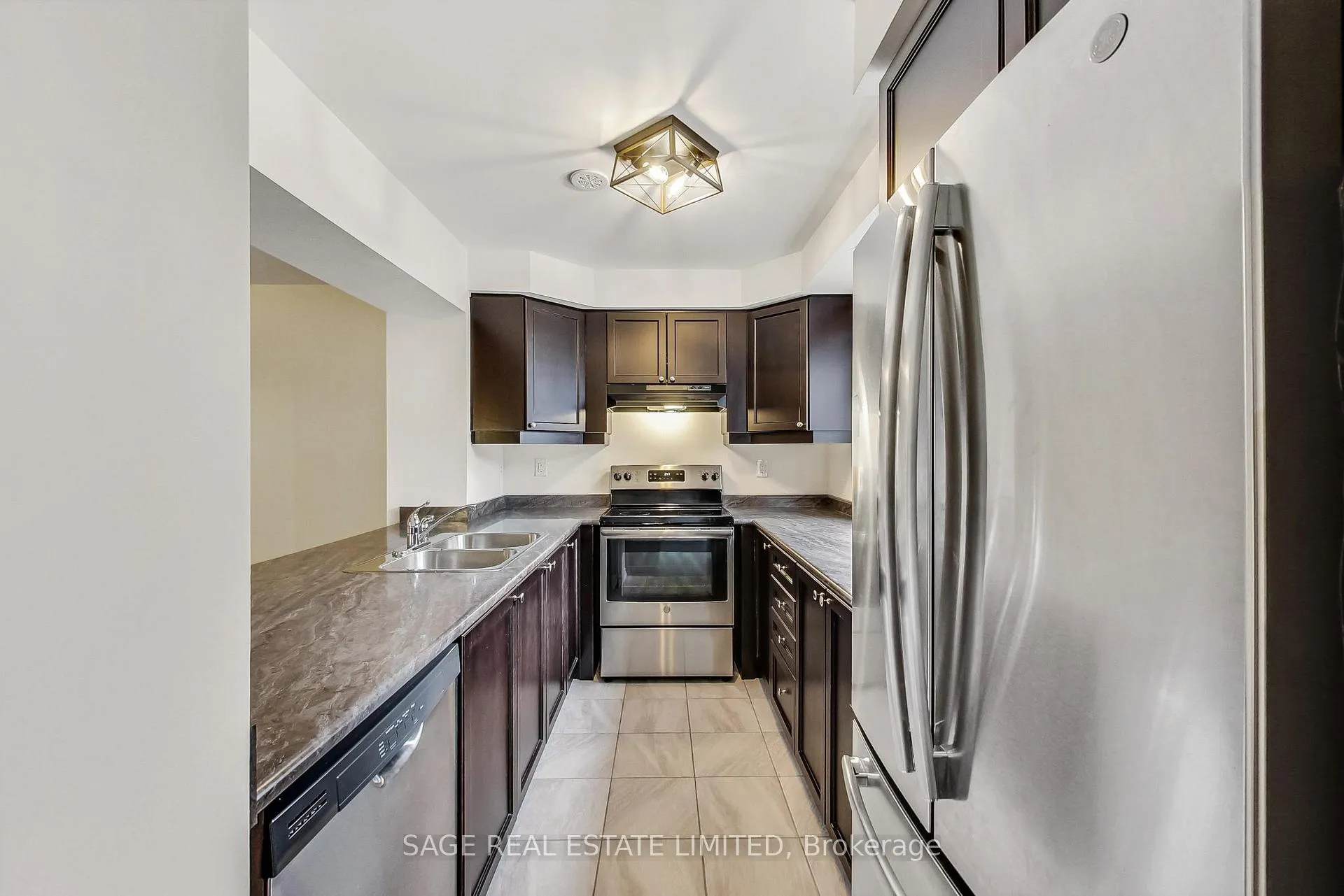 Photo 11 of 10 Goldeye Street, Whitby, Rural Whitby — HOMEH