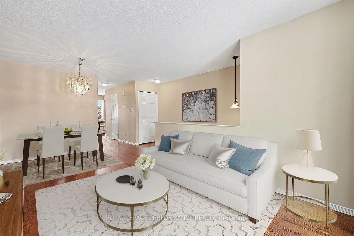 Photo 3 of 83 Manhattan Crescent, Ottawa, Central Park — HOMEH