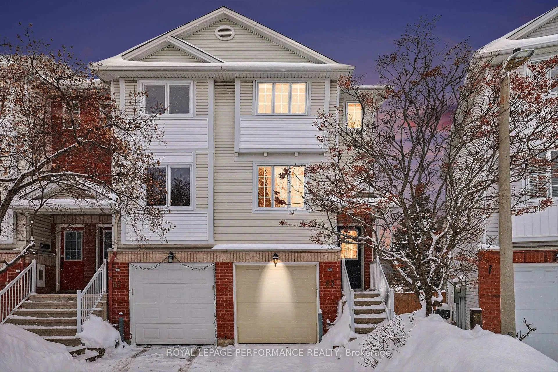 Photo 24 of 83 Manhattan Crescent, Ottawa, Central Park — HOMEH