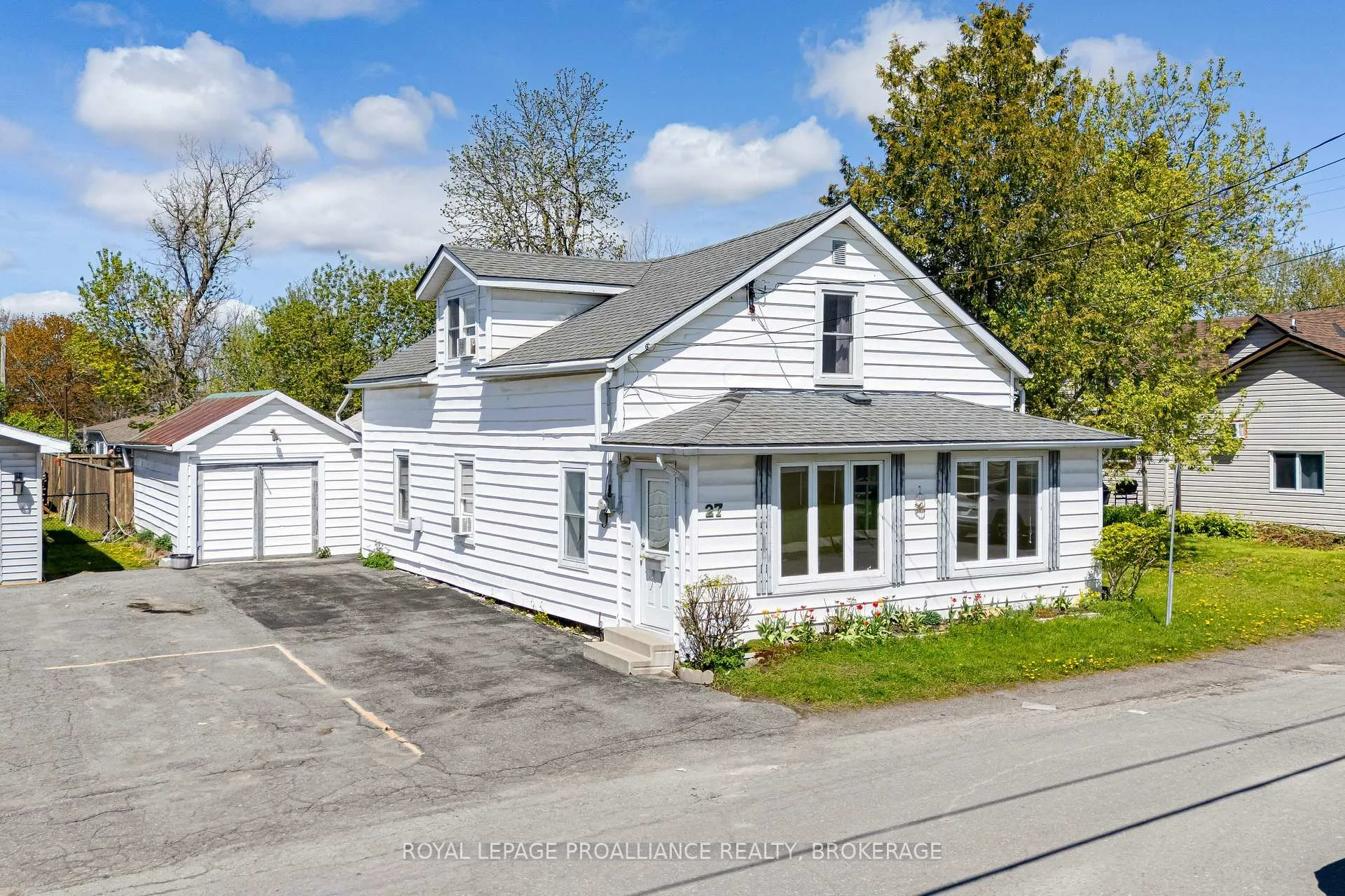 Photo 2 of 27 Centre Street, Loyalist, Odessa — HOMEH