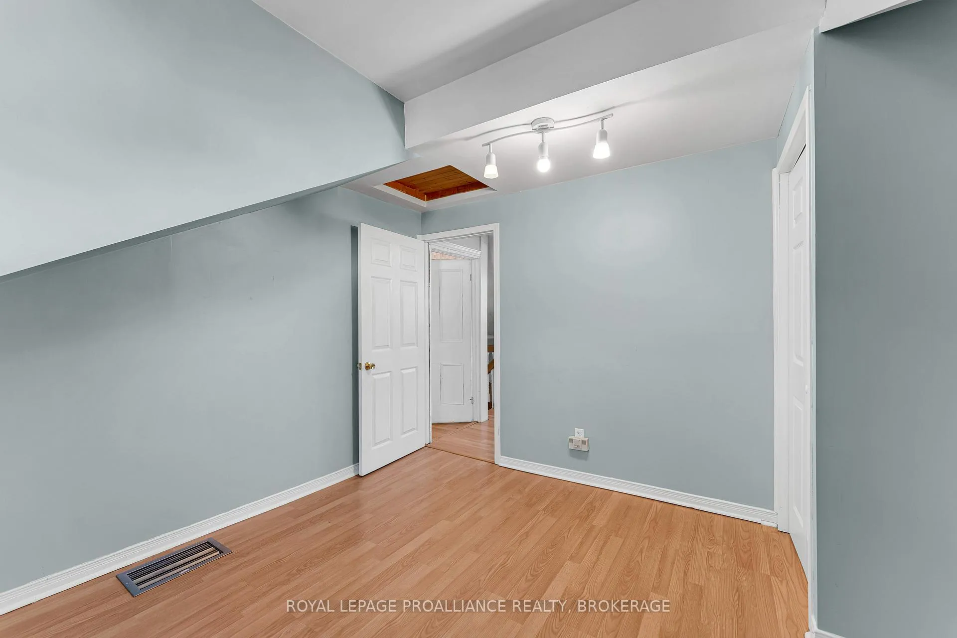 Photo 36 of 27 Centre Street, Loyalist, Odessa — HOMEH