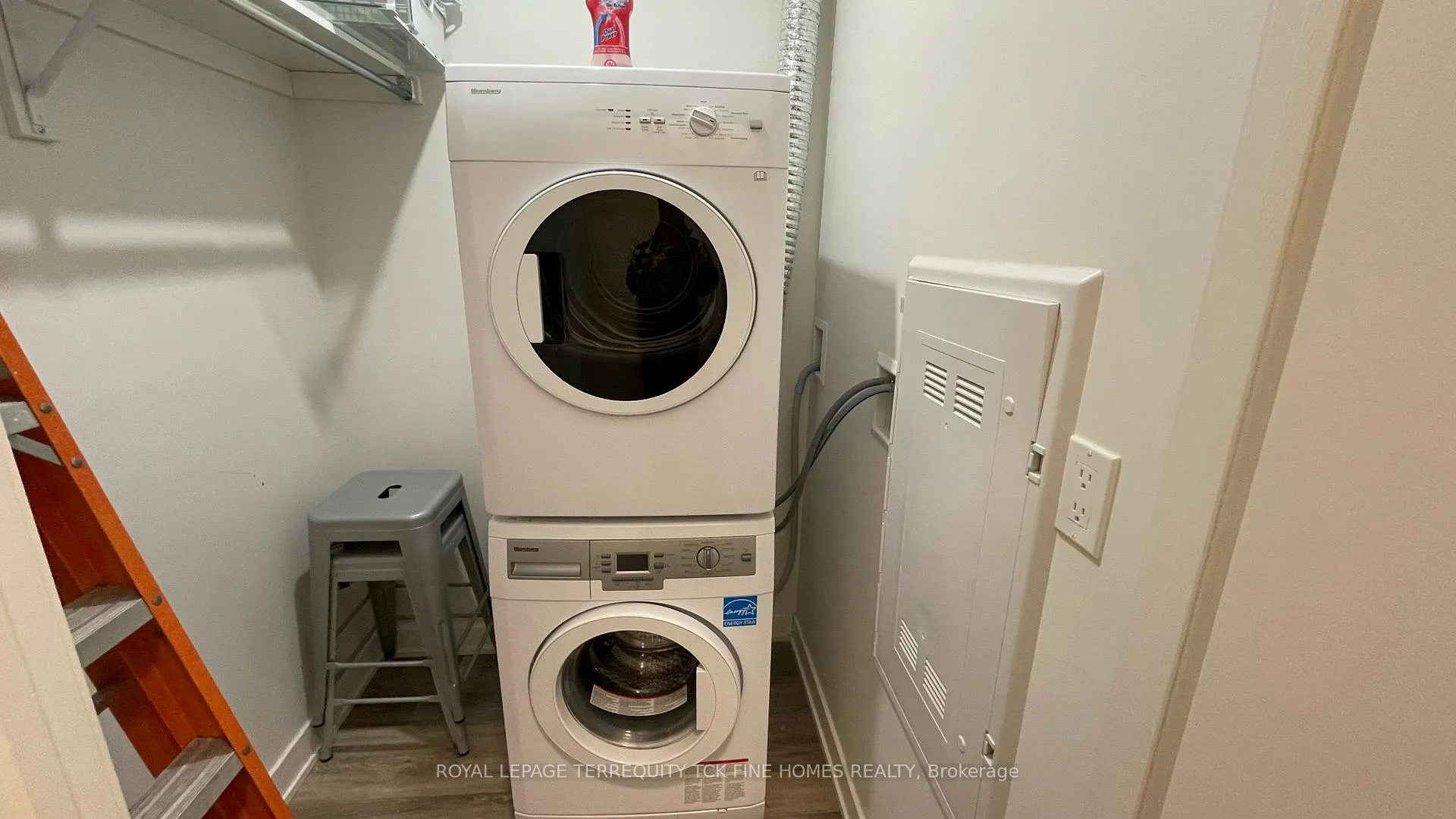 Photo 14 of Unit 816W, 27 Bathurst Street, Toronto, Waterfront Communities — HOMEH