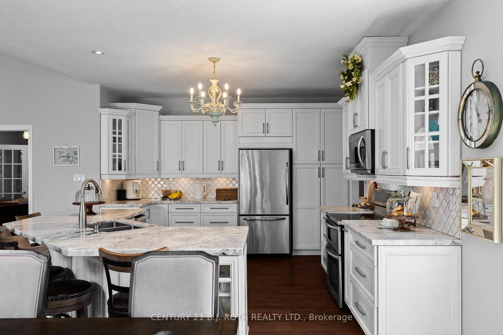 Photo 12 of 6 Hemlock Crescent, Oro-Medonte, Rural Oro-Medonte — HOMEH