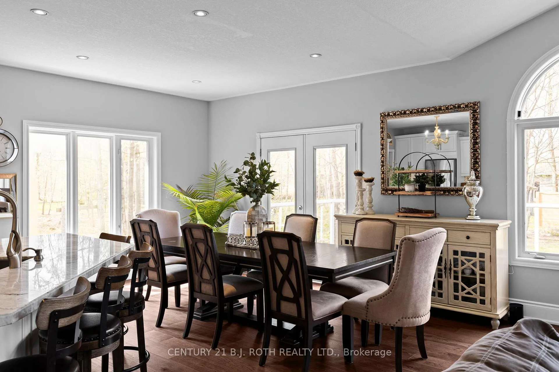 Photo 17 of 6 Hemlock Crescent, Oro-Medonte, Rural Oro-Medonte — HOMEH