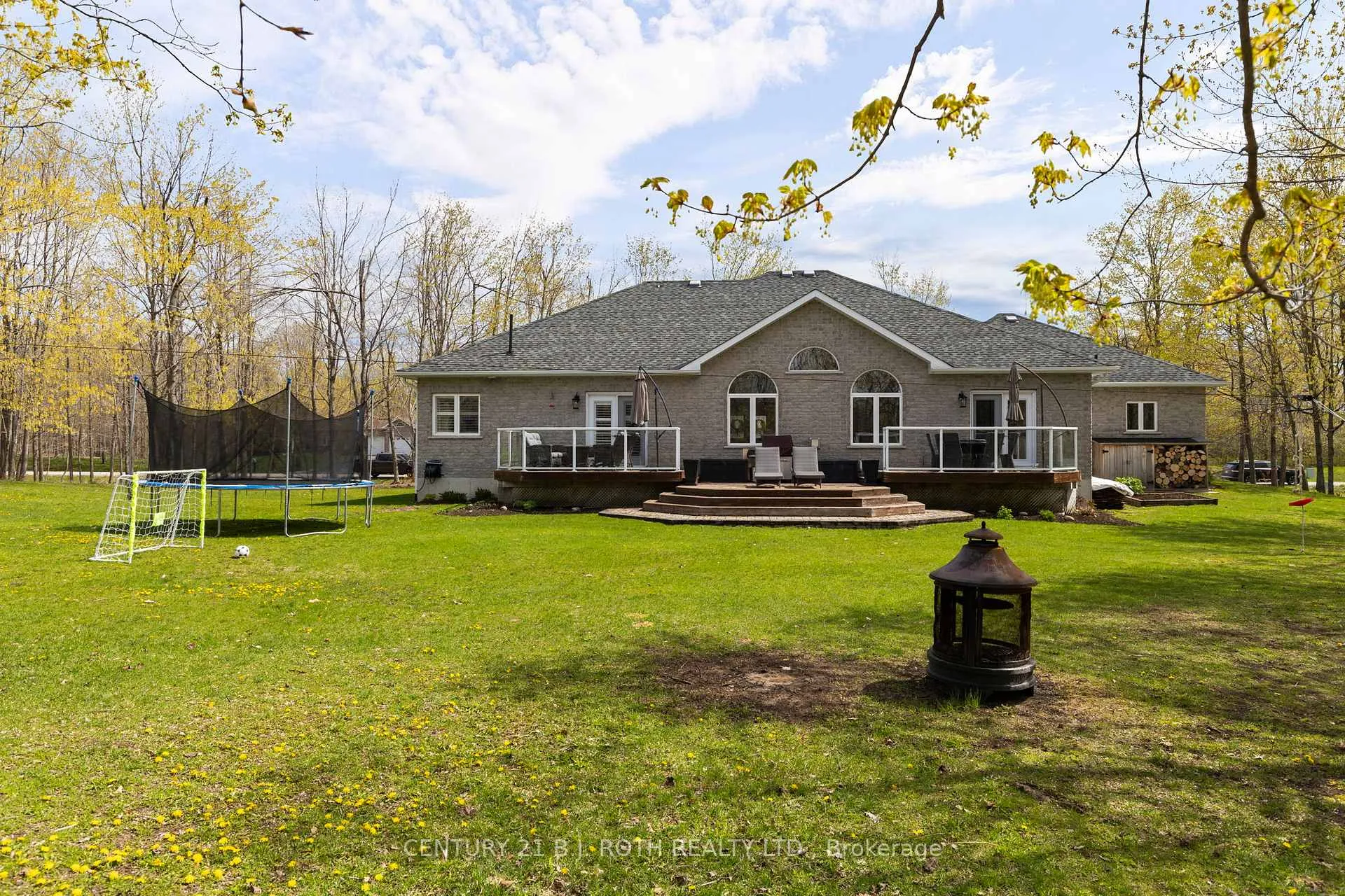 Photo 31 of 6 Hemlock Crescent, Oro-Medonte, Rural Oro-Medonte — HOMEH