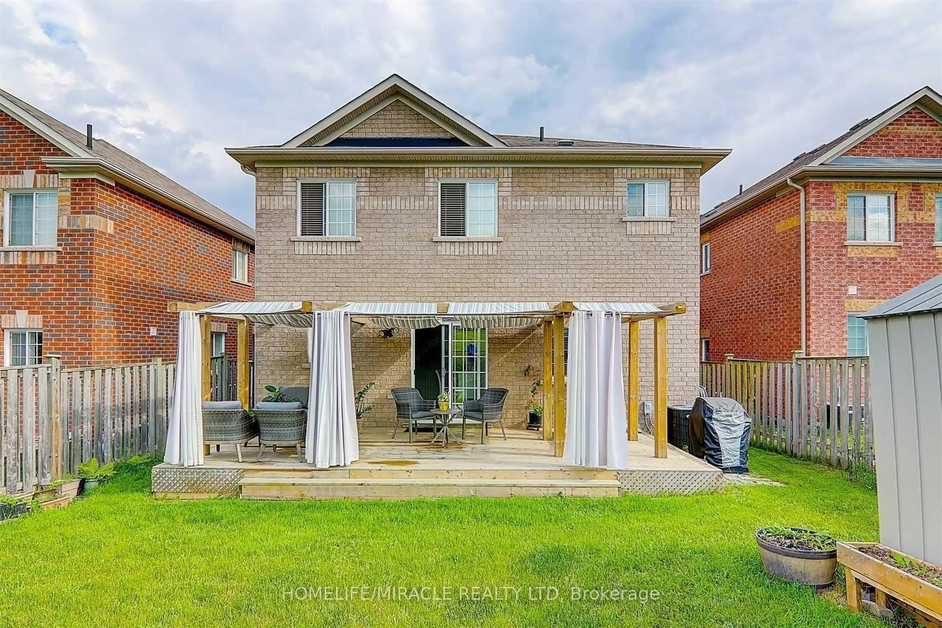 Photo 8 of Unit Basement, 28 Oceanpearl Crescent, Whitby, Blue Grass Meadows — HOMEH
