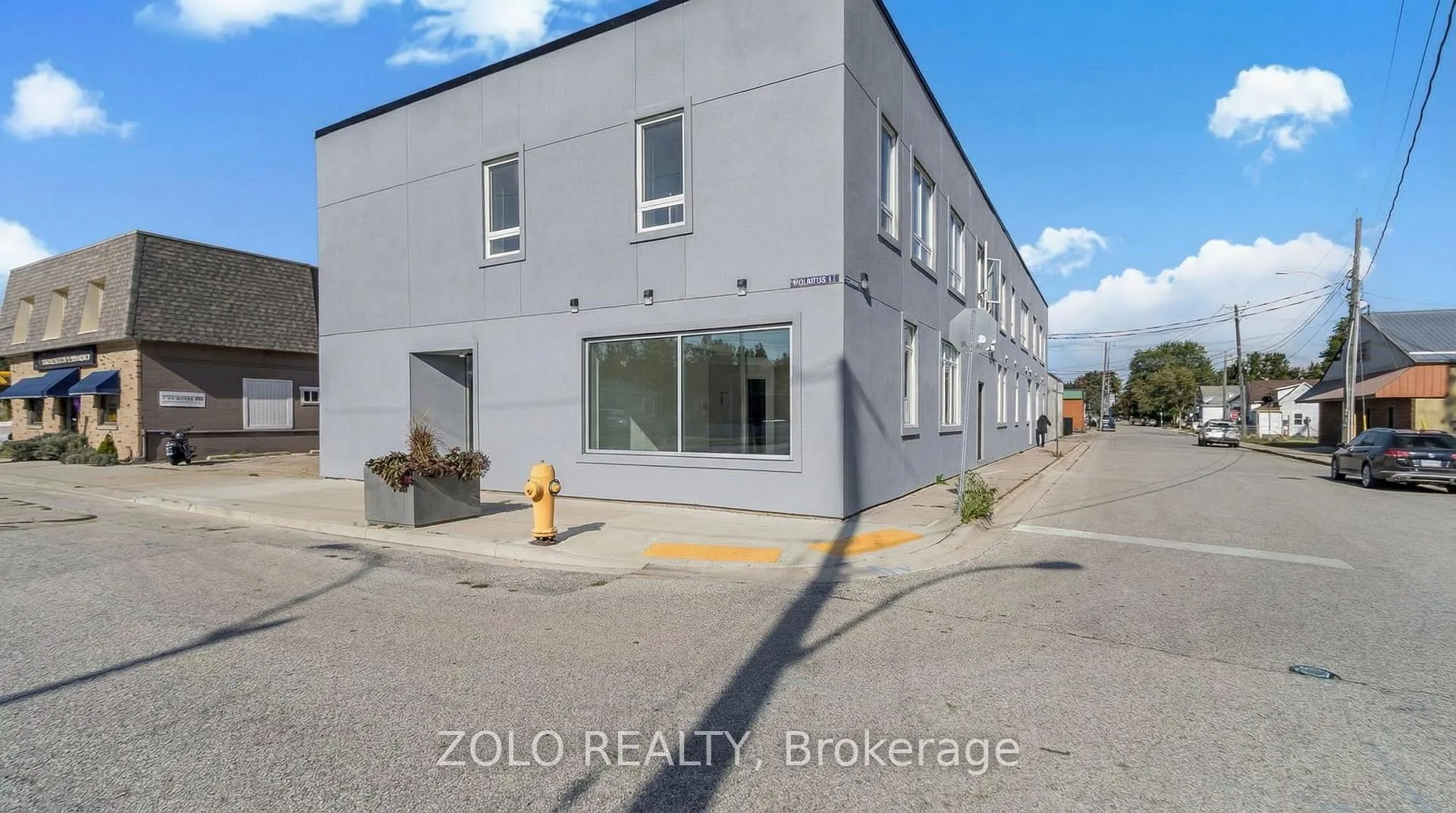 Front of Unit Unit # 1, 206 Wellington Street