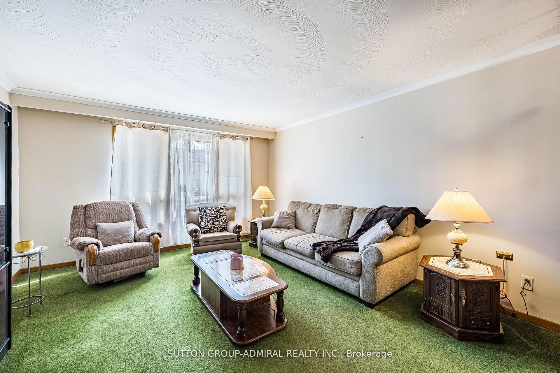 Photo 3 of 92 Redgrave Drive, Etobicoke, Willowridge-Martingrove-Richview — HOMEH