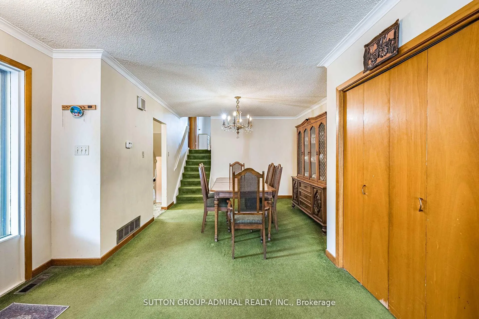 Photo 7 of 92 Redgrave Drive, Etobicoke, Willowridge-Martingrove-Richview — HOMEH