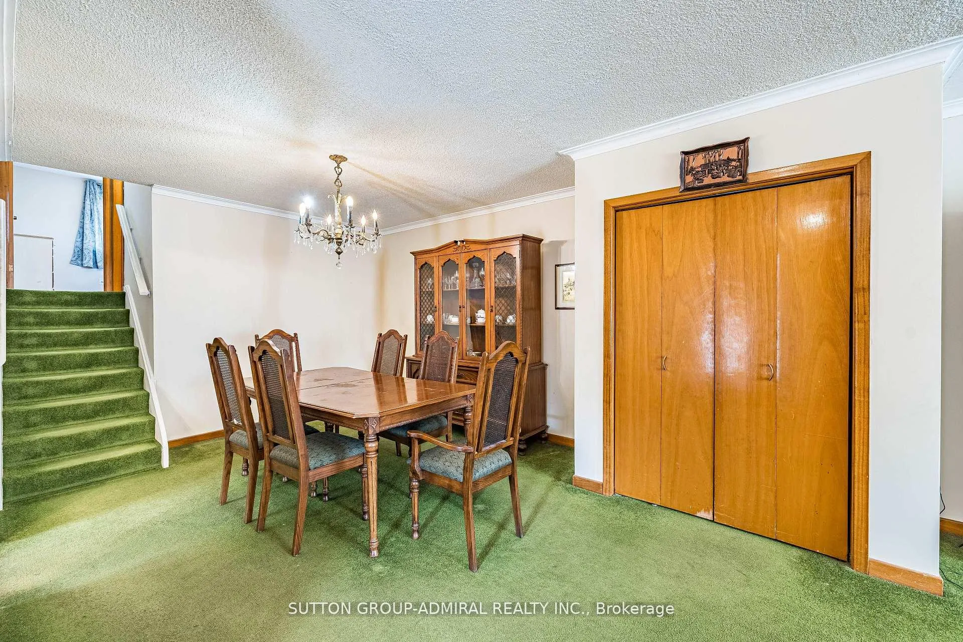 Photo 8 of 92 Redgrave Drive, Etobicoke, Willowridge-Martingrove-Richview — HOMEH