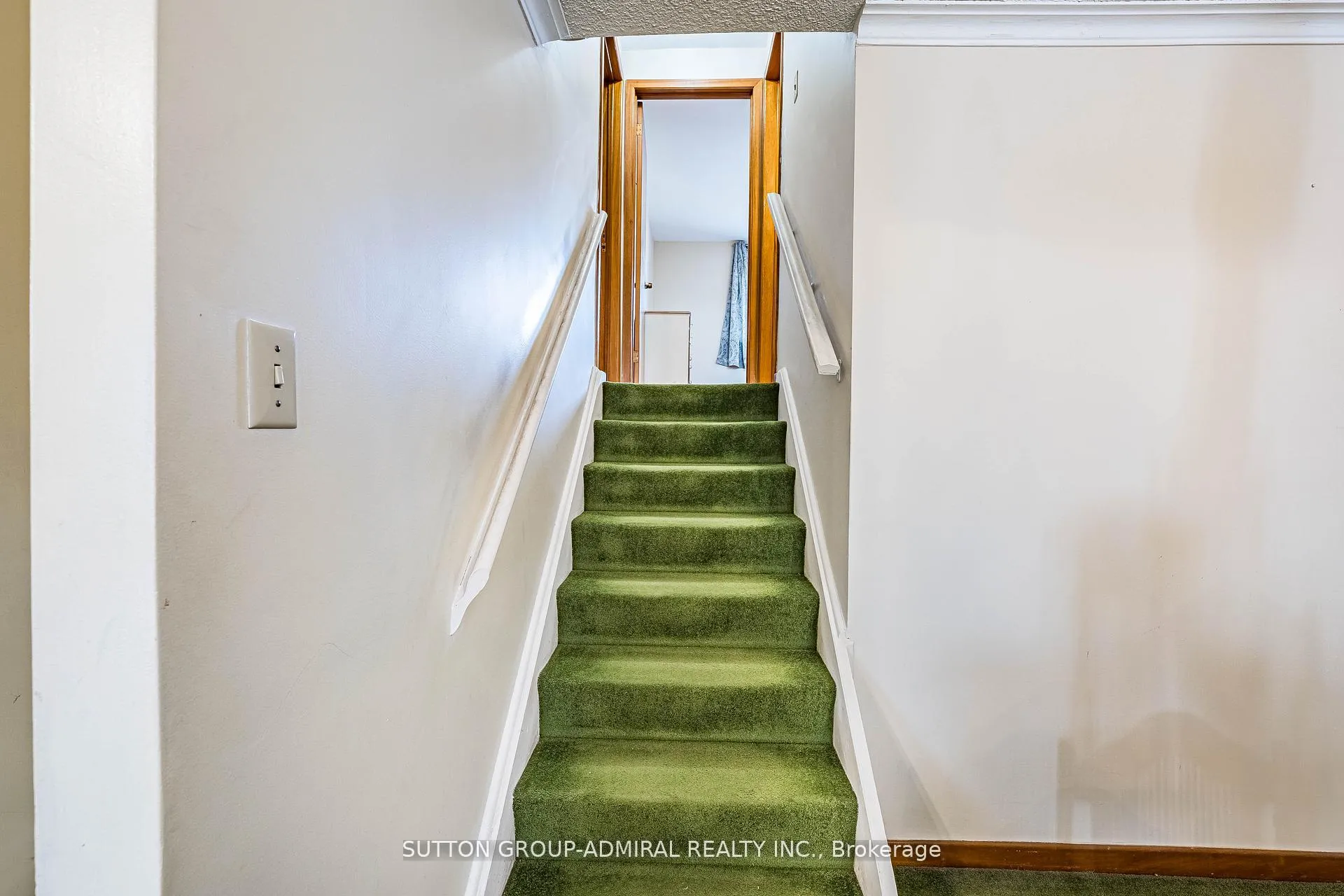 Photo 11 of 92 Redgrave Drive, Etobicoke, Willowridge-Martingrove-Richview — HOMEH