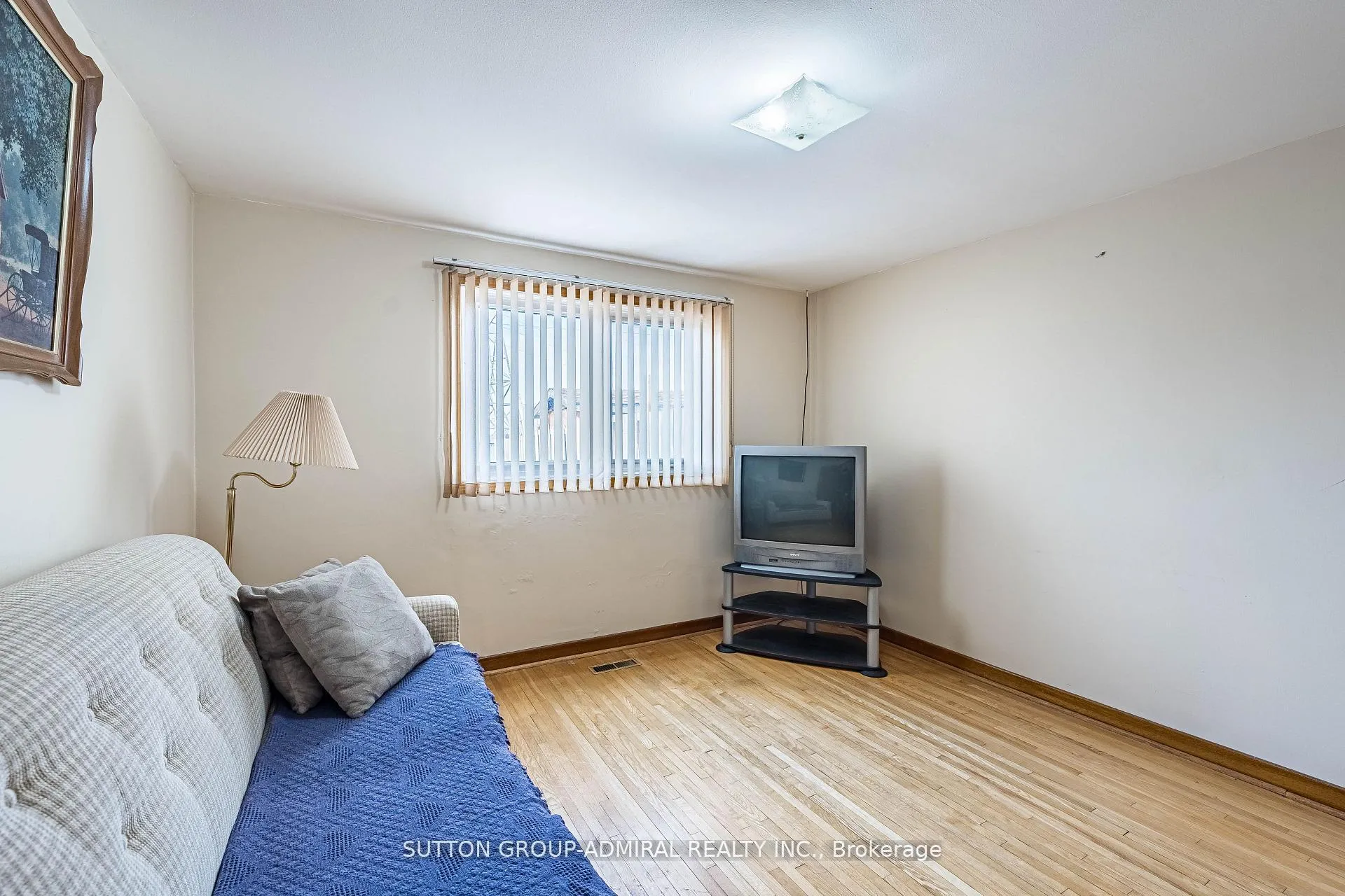 Photo 31 of 92 Redgrave Drive, Etobicoke, Willowridge-Martingrove-Richview — HOMEH