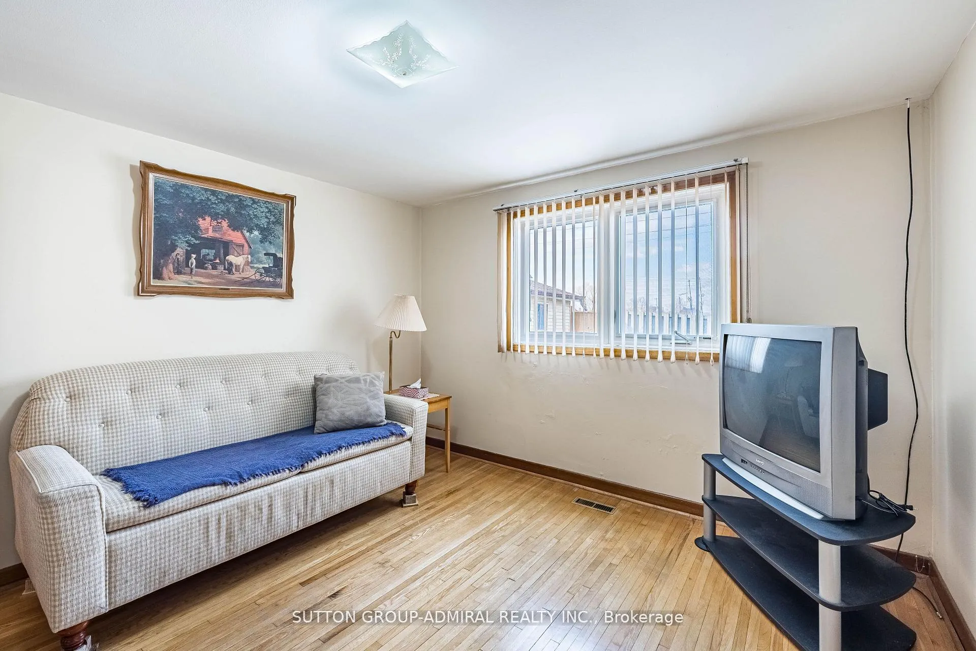 Photo 32 of 92 Redgrave Drive, Etobicoke, Willowridge-Martingrove-Richview — HOMEH