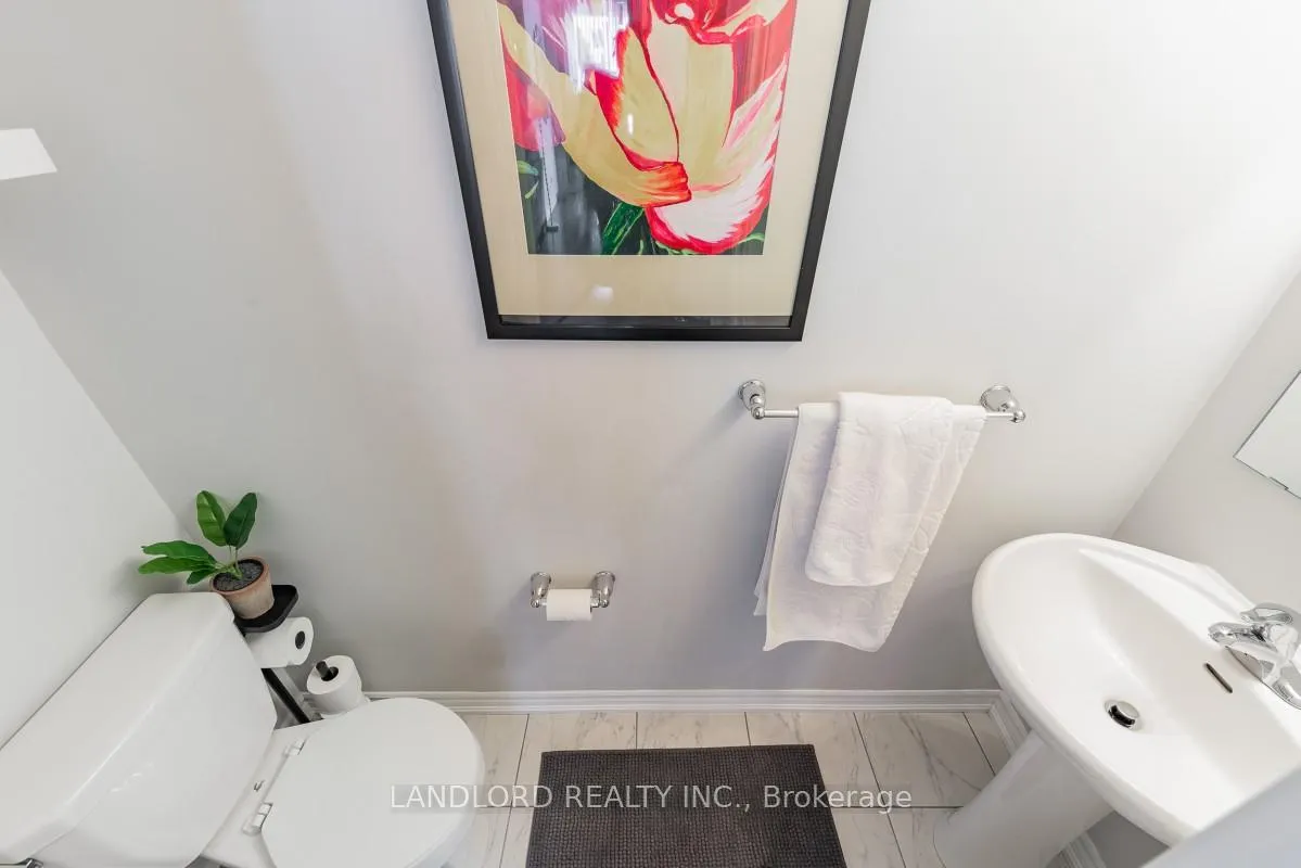 Photo 5 of Unit 50, 165 Hampshire Way, Milton, Dempsey — HOMEH