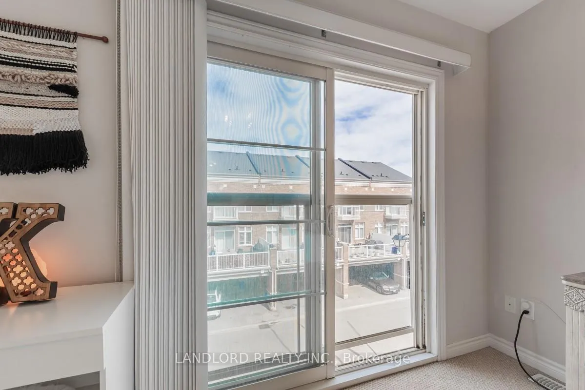 Photo 10 of Unit 50, 165 Hampshire Way, Milton, Dempsey — HOMEH
