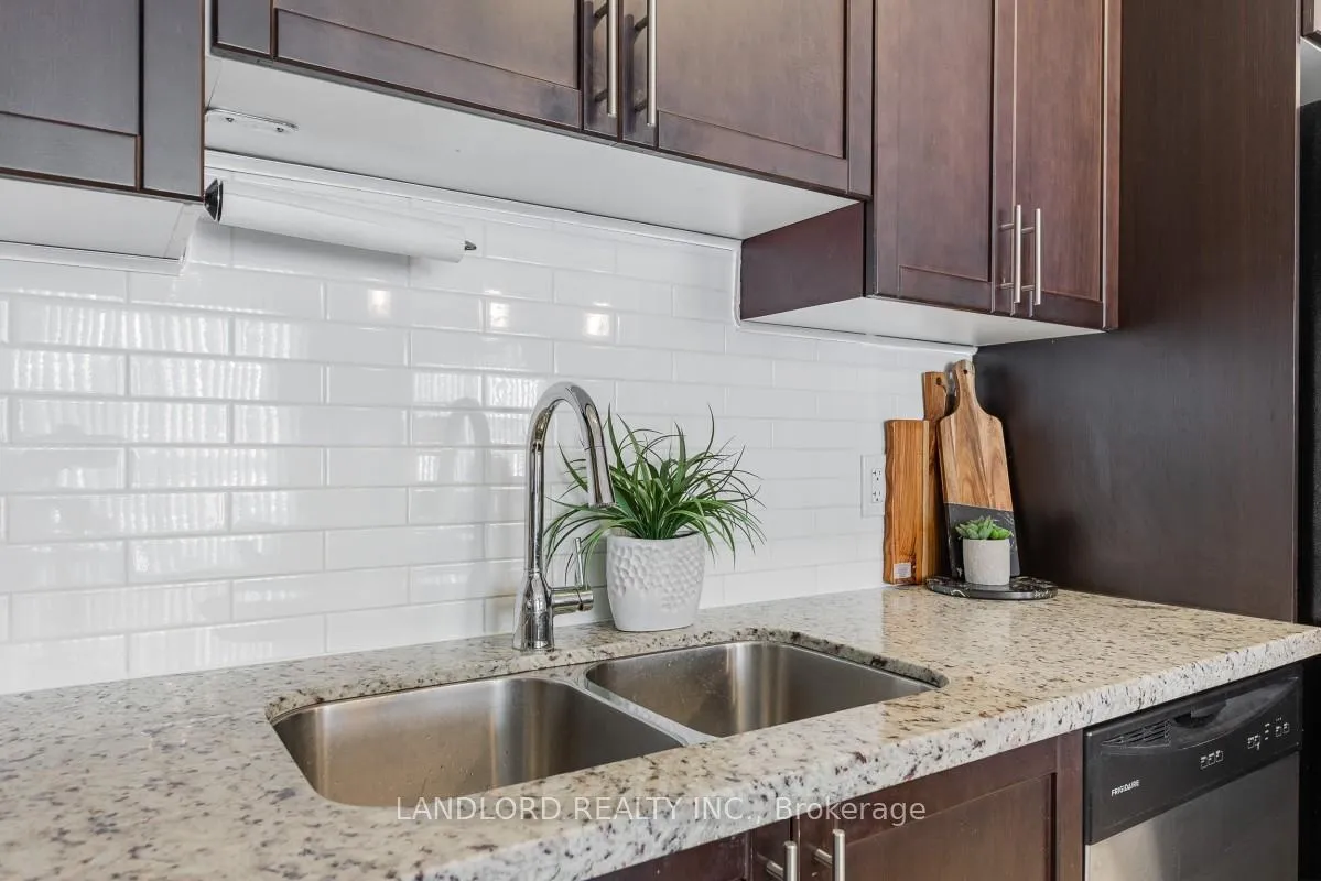 Photo 29 of Unit 50, 165 Hampshire Way, Milton, Dempsey — HOMEH