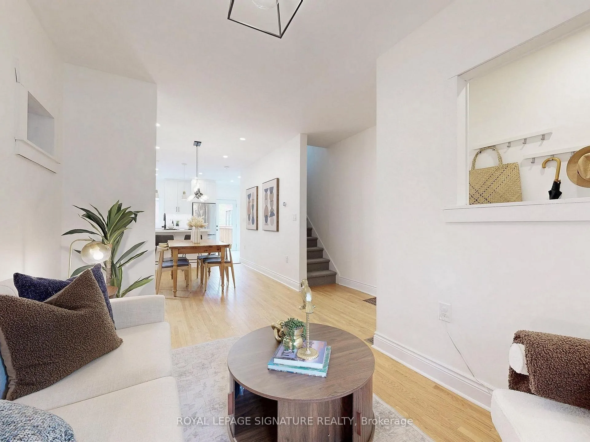 Photo 5 of 117 Burgess Avenue, Toronto, East End-Danforth — HOMEH