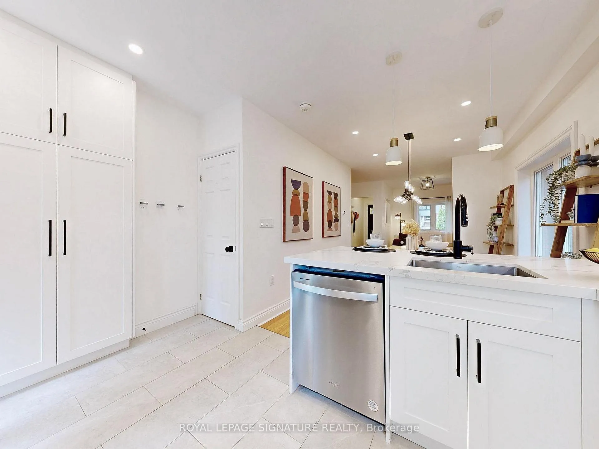 Photo 11 of 117 Burgess Avenue, Toronto, East End-Danforth — HOMEH