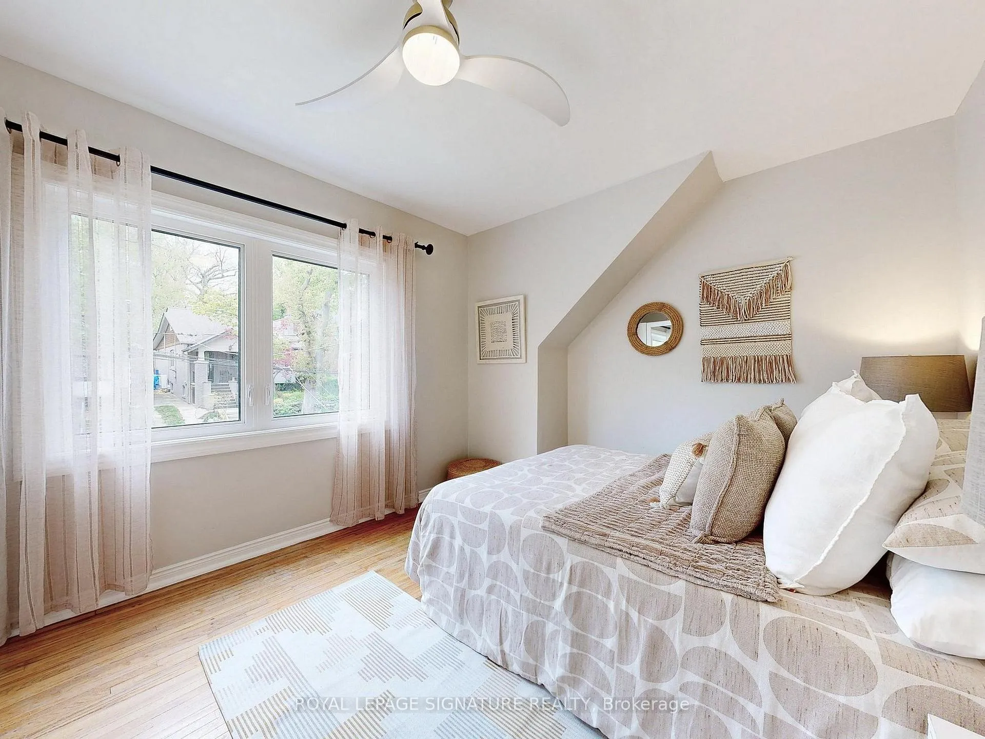 Photo 14 of 117 Burgess Avenue, Toronto, East End-Danforth — HOMEH