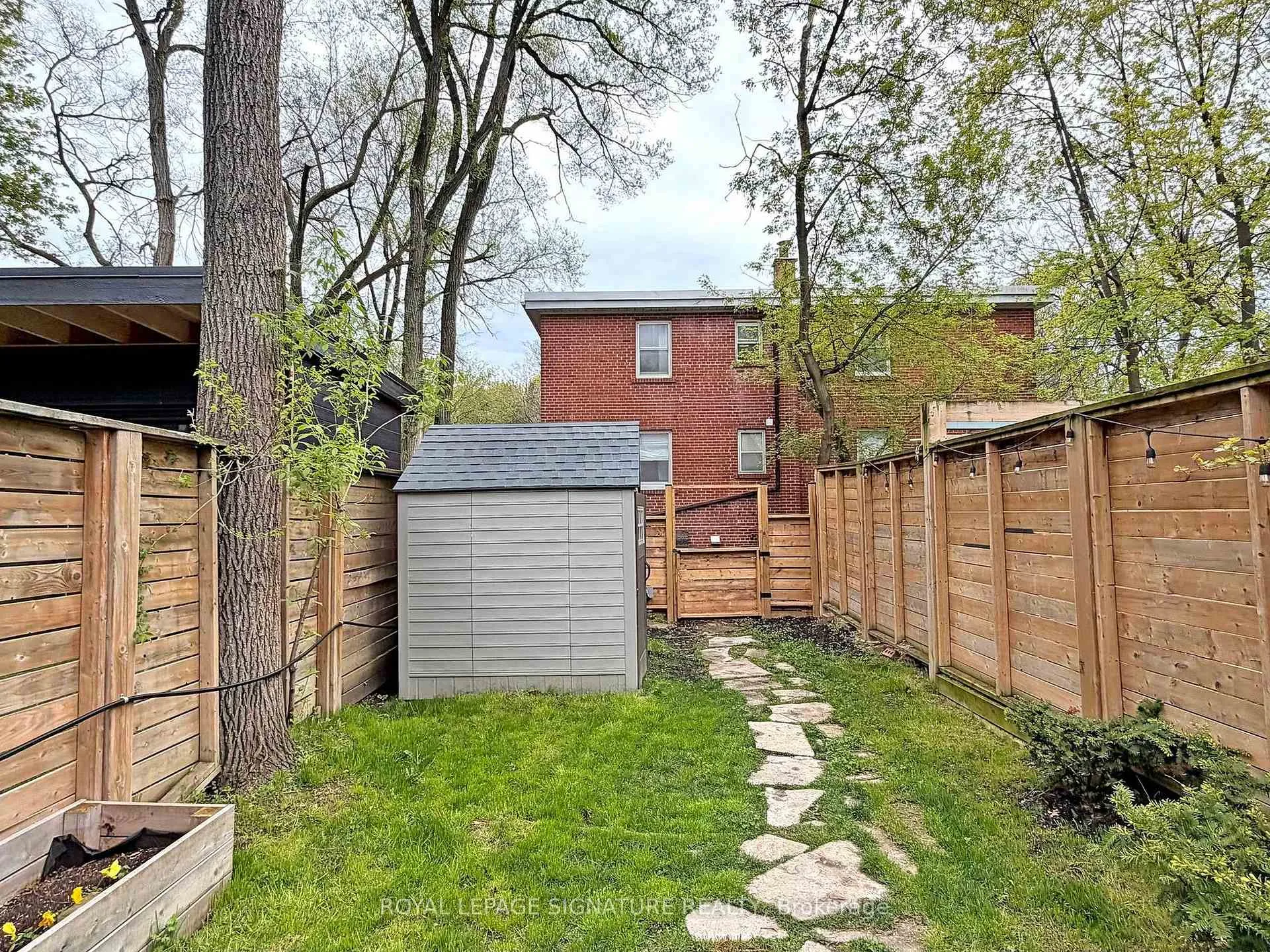 Photo 35 of 117 Burgess Avenue, Toronto, East End-Danforth — HOMEH