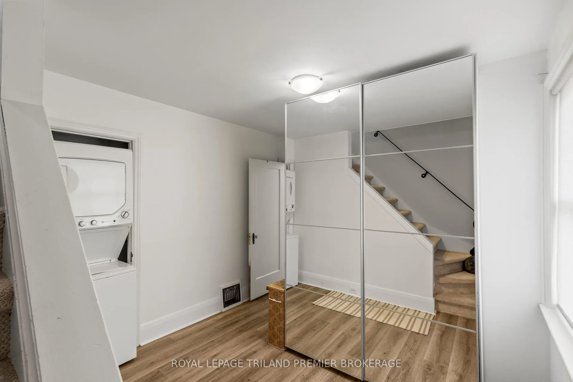 Photo 20 of 22 Briscoe Street E, London, South F — HOMEH