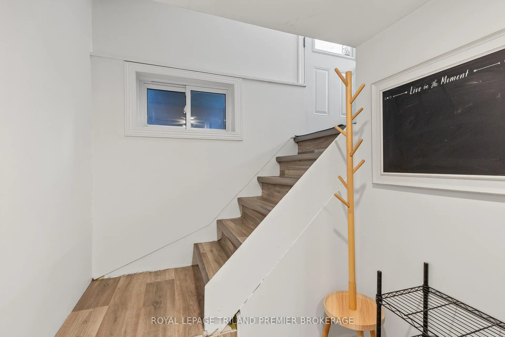 Photo 27 of 22 Briscoe Street E, London, South F — HOMEH