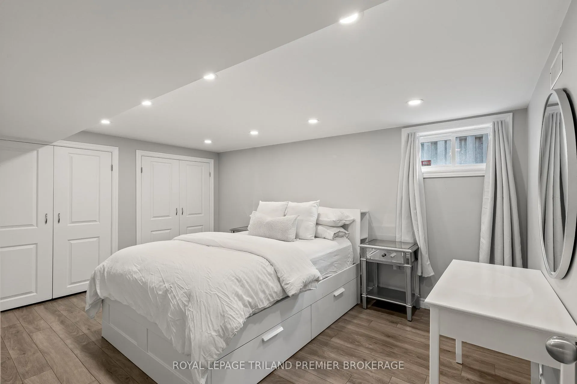 Photo 32 of 22 Briscoe Street E, London, South F — HOMEH