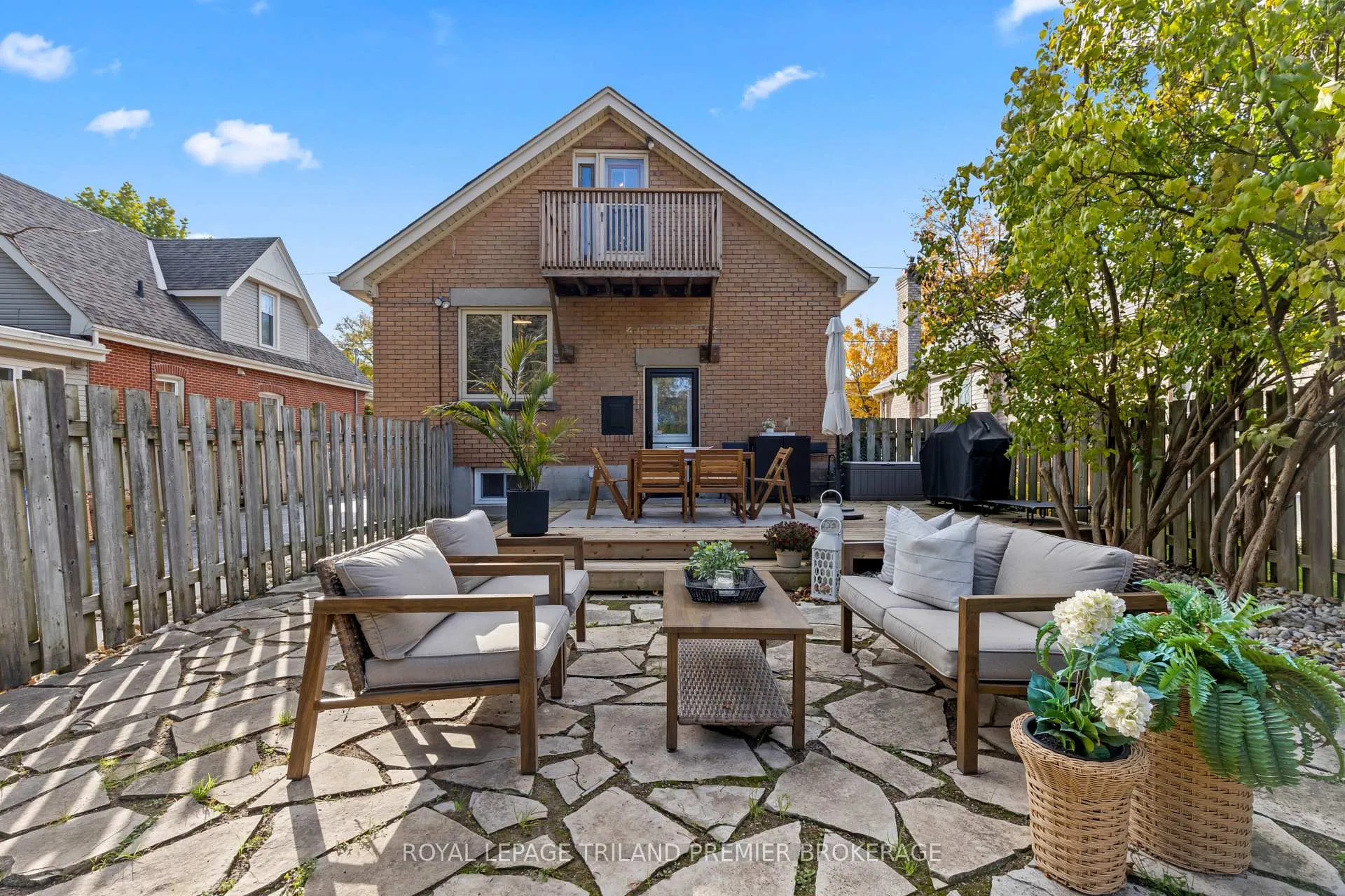 Photo 36 of 22 Briscoe Street E, London, South F — HOMEH
