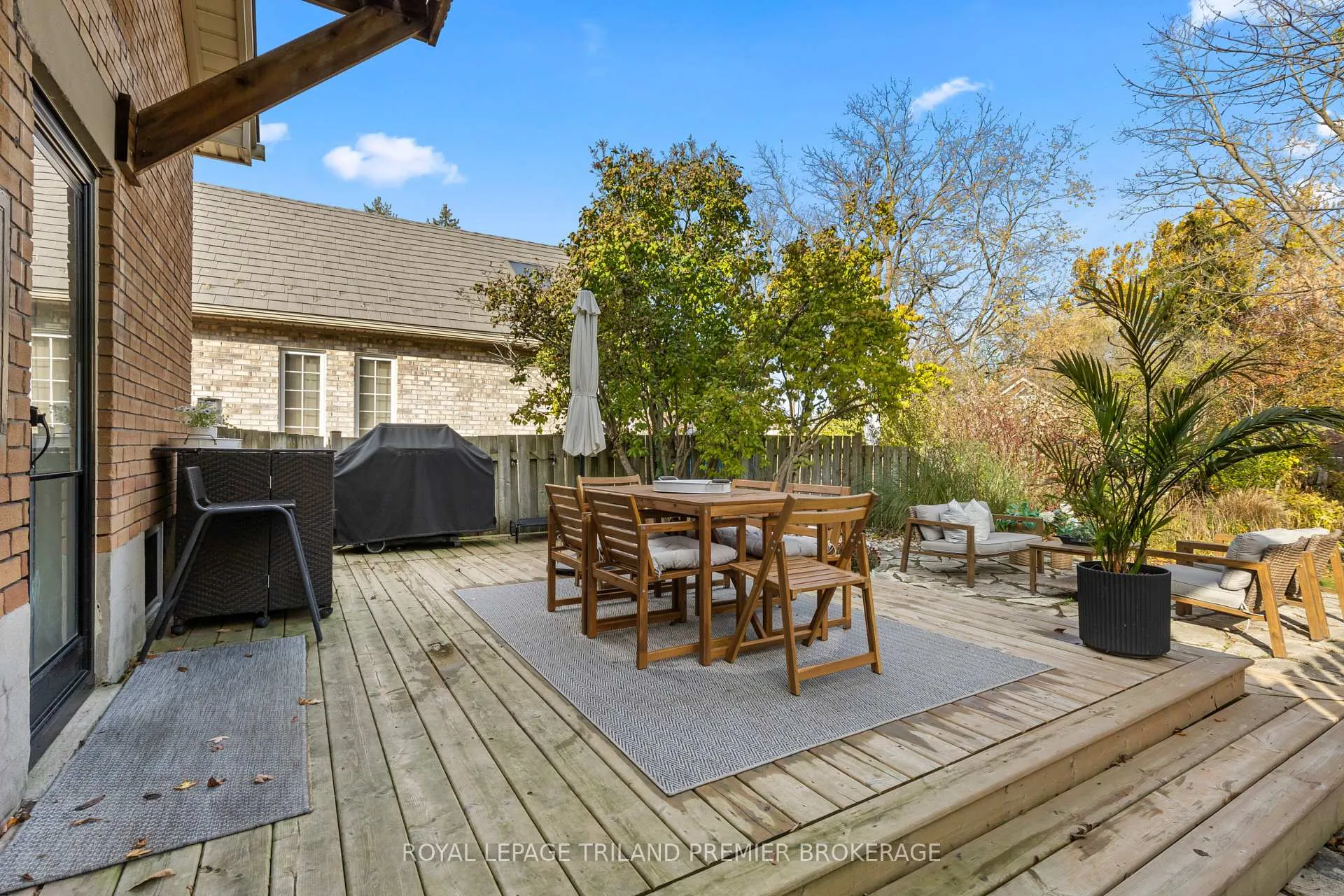 Photo 39 of 22 Briscoe Street E, London, South F — HOMEH