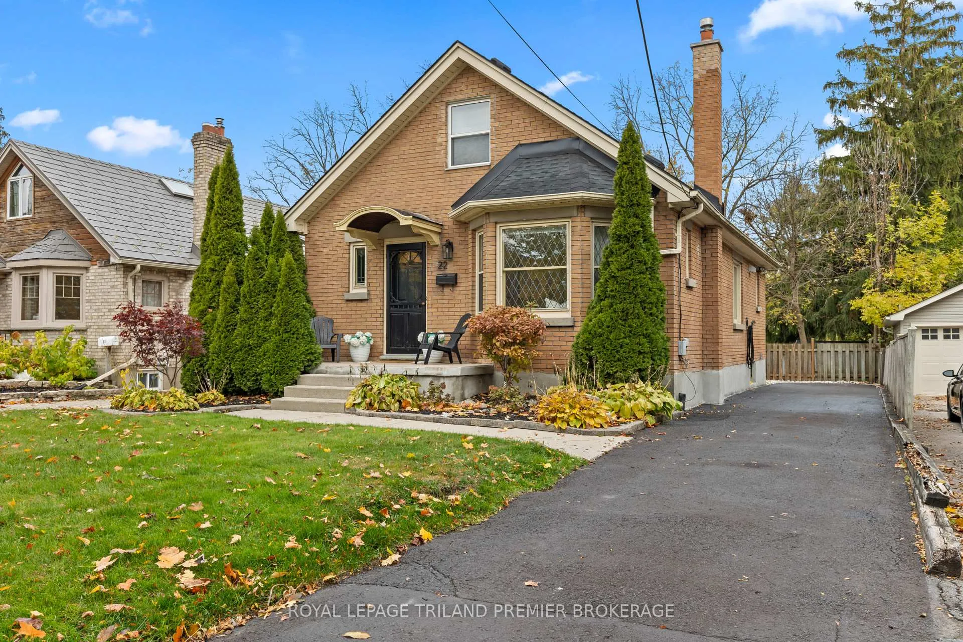 Photo 46 of 22 Briscoe Street E, London, South F — HOMEH