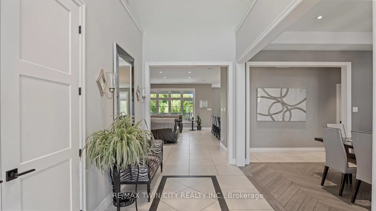 Photo 7 of 41 Ruijs Boulevard, Brantford, Empire South — HOMEH