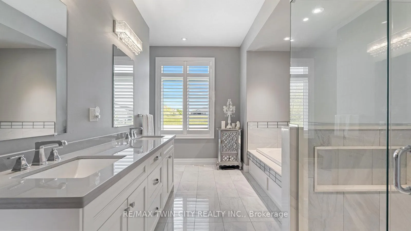 Photo 25 of 41 Ruijs Boulevard, Brantford, Empire South — HOMEH