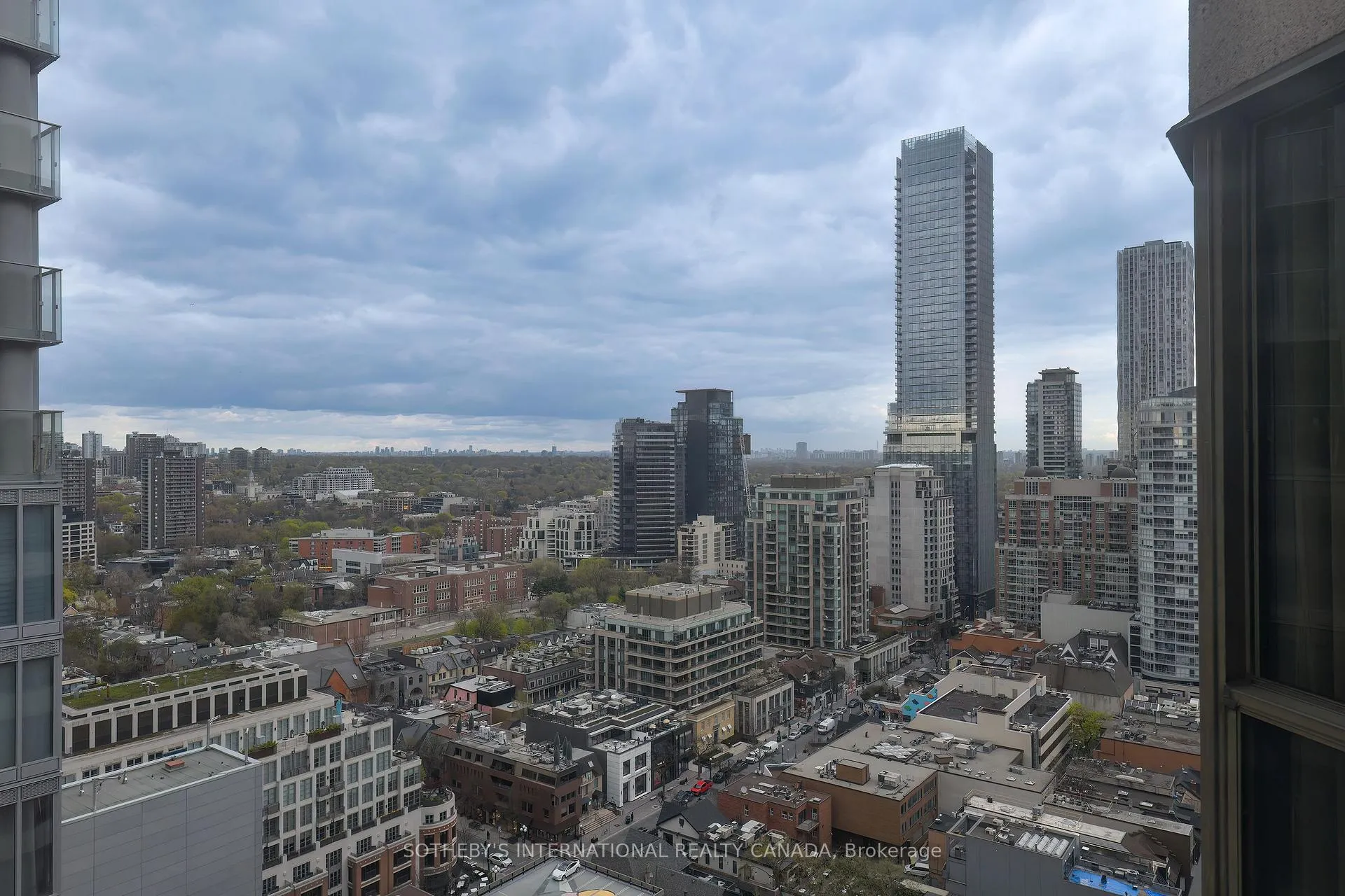 Photo 18 of Unit 2202, 175 Cumberland Street, Toronto, The Annex — HOMEH
