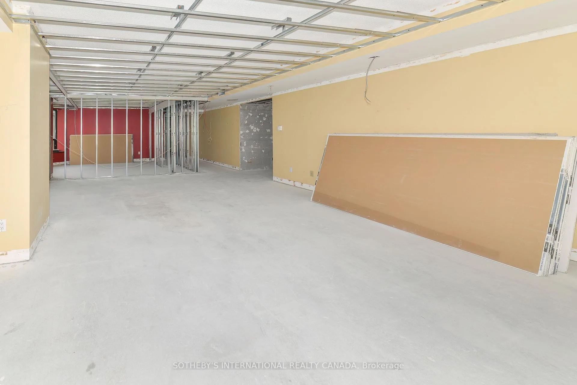 Photo 5 of Unit 2202, 175 Cumberland Street, Toronto, The Annex — HOMEH