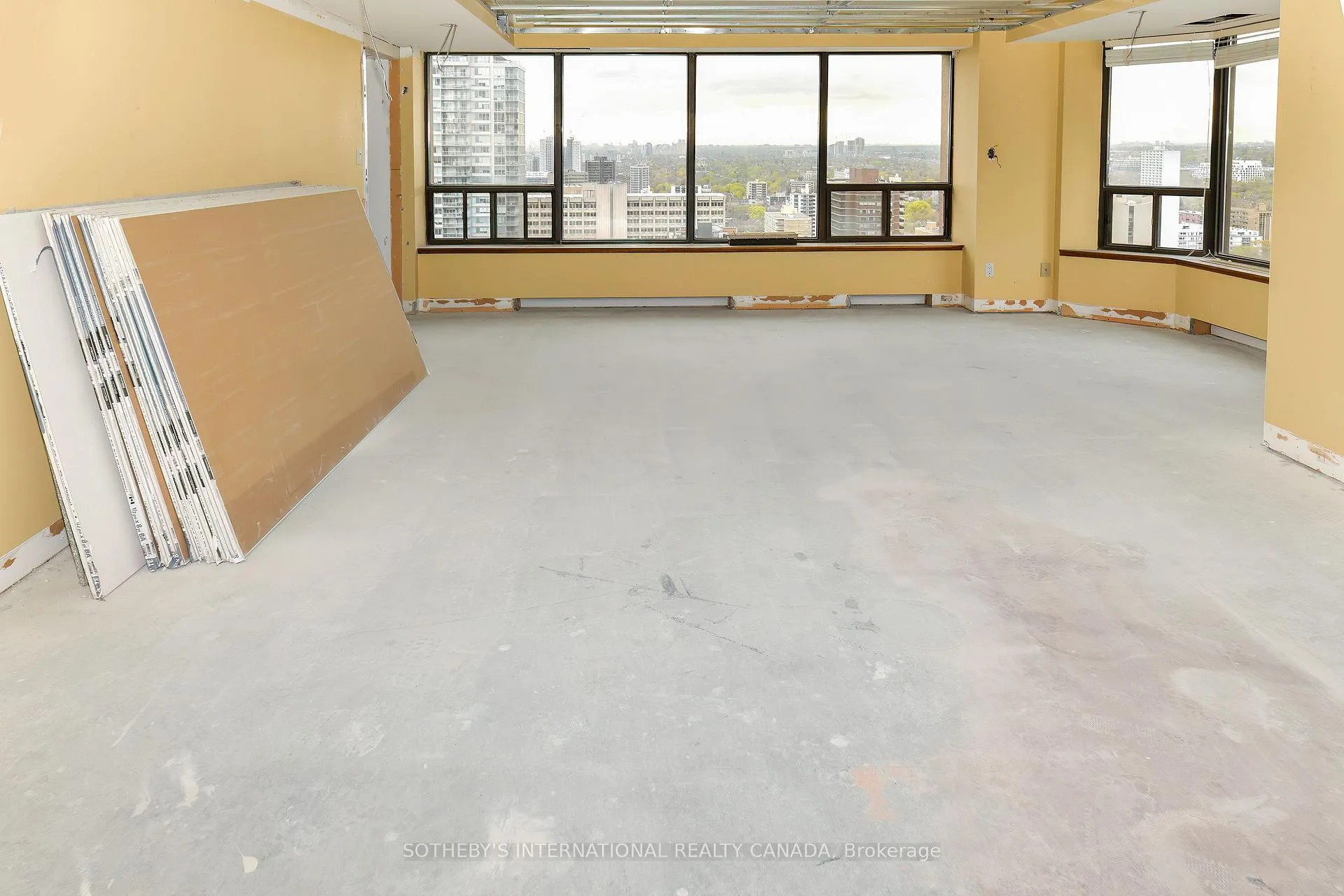 Photo 7 of Unit 2202, 175 Cumberland Street, Toronto, The Annex — HOMEH