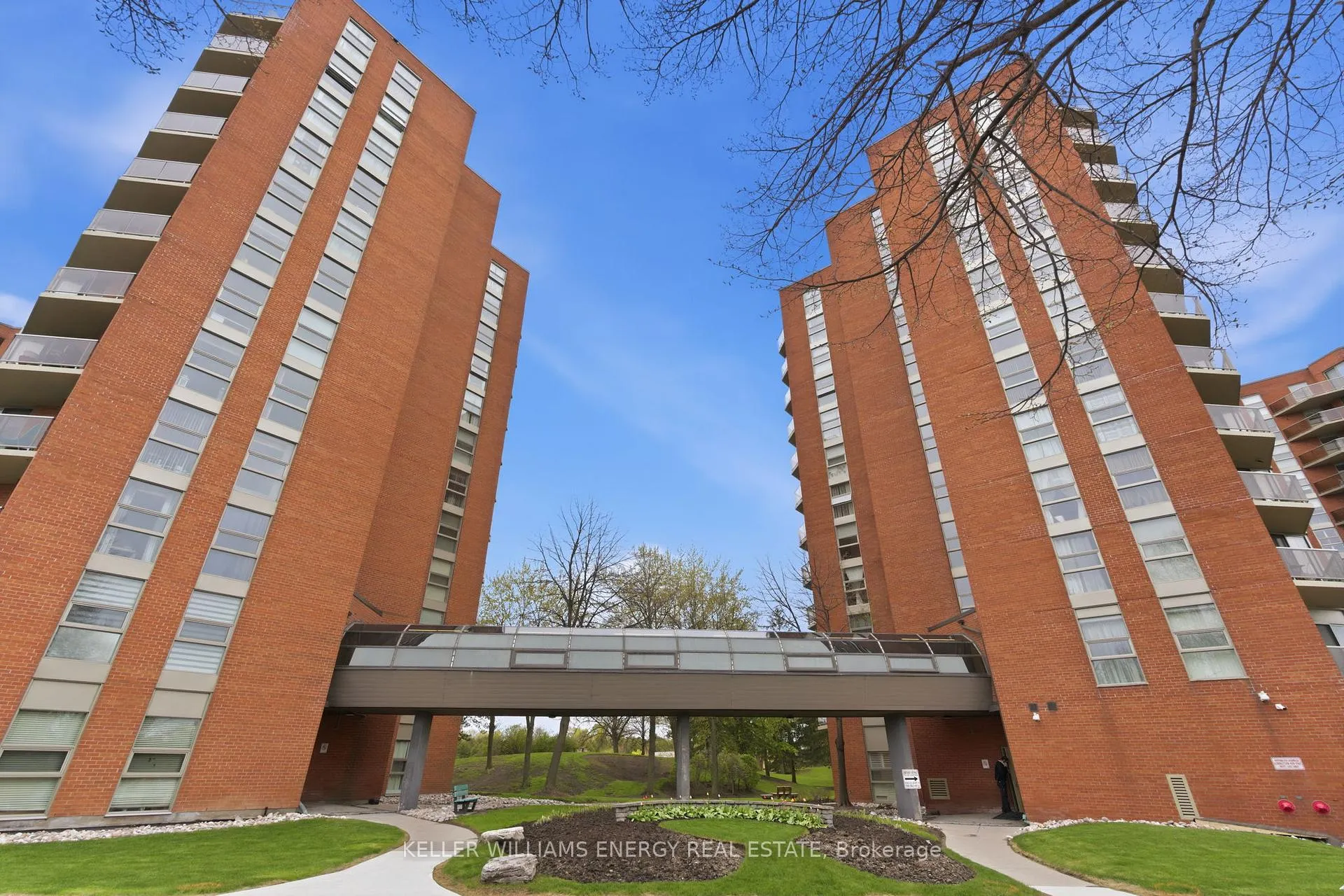Front of Unit 719, 10 Dean Park Road