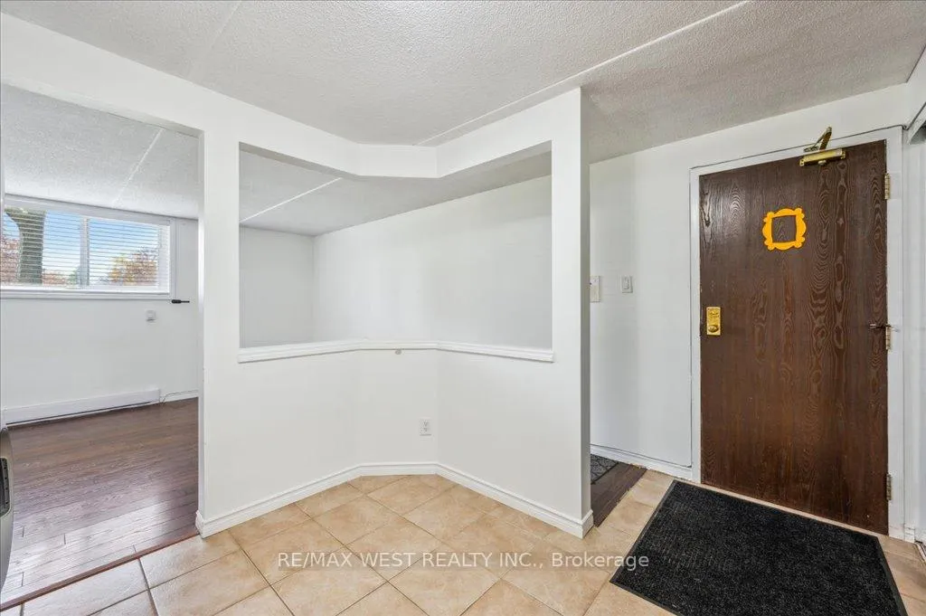Photo 6 of Unit 1, 333 Northlake Drive, Waterloo — HOMEH