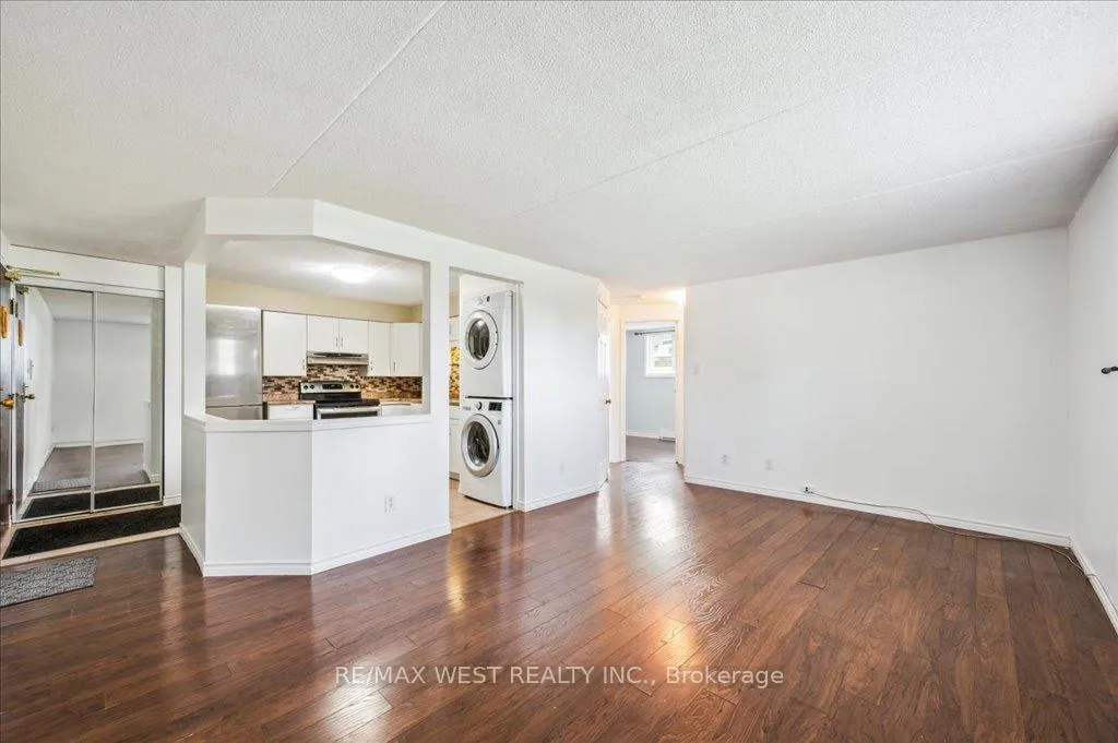 Photo 7 of Unit 1, 333 Northlake Drive, Waterloo — HOMEH