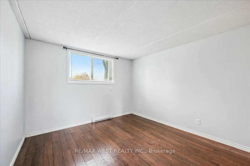 Photo 13 of Unit 1, 333 Northlake Drive, Waterloo — HOMEH
