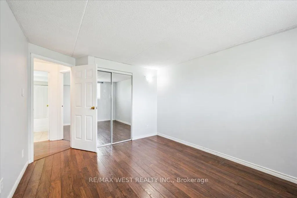 Photo 14 of Unit 1, 333 Northlake Drive, Waterloo — HOMEH